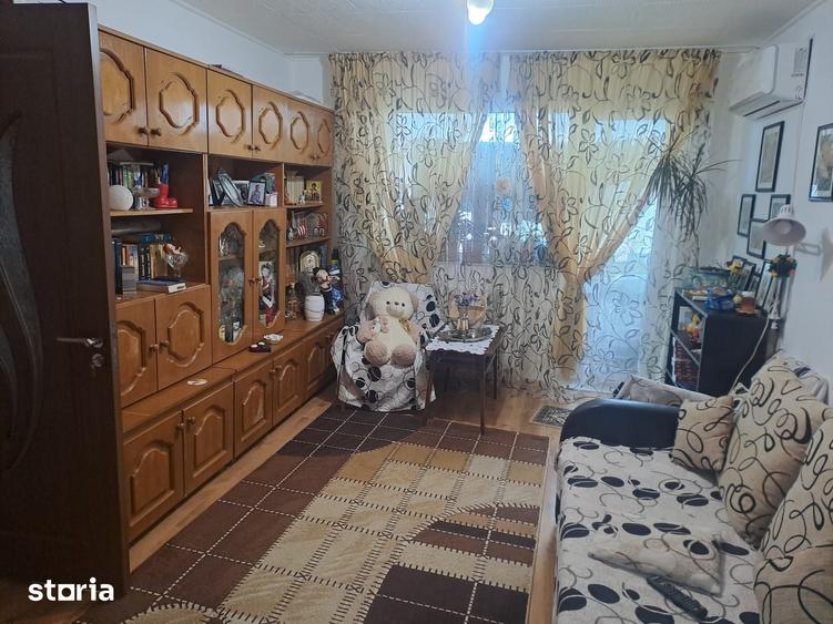 Apartament de vanzare, 2 camere, decomandat, confort 1 - 5