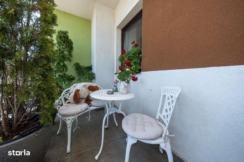 Apartament cu 3 camere semidecomandat în Central