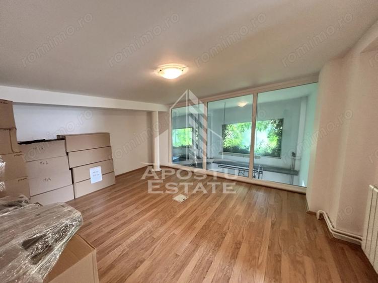 Spațiu comercial, de 475 mp, în Odobescu