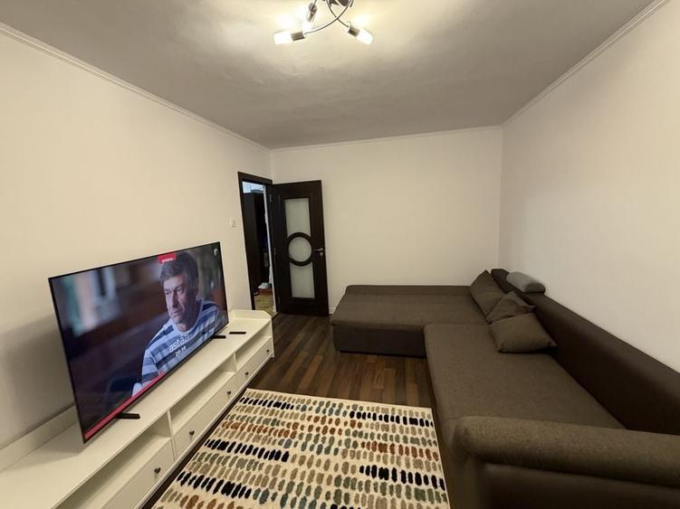 Apartament cu 2 camere decomandat în Exterior Vest