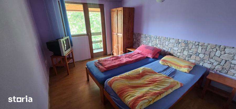 Casă cu 5 camere cu Teren 479 Mp în Central