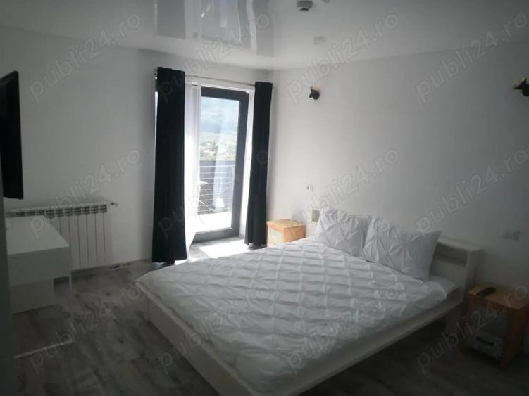 Casă cu 6 camere în Bistrița