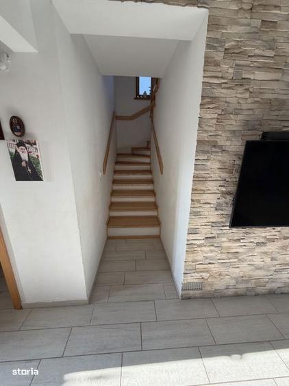 Casă cu 4 camere cu Teren 360 Mp în Central
