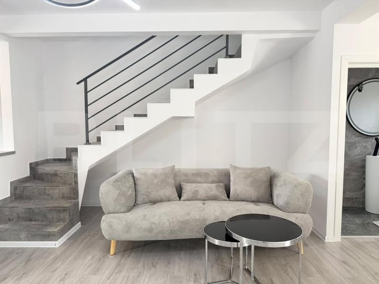 Duplex cu 3 camere cu Canalizare în Sânpetru