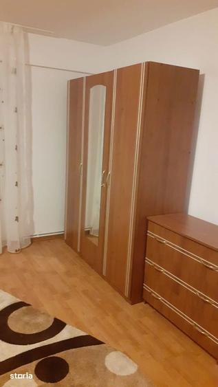 Apartament cu 2 camere decomandat în Craiovița Nouă