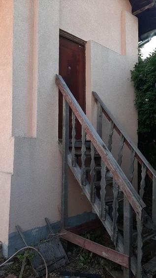 Casă cu 6 camere cu Teren 1300 Mp în Seciu