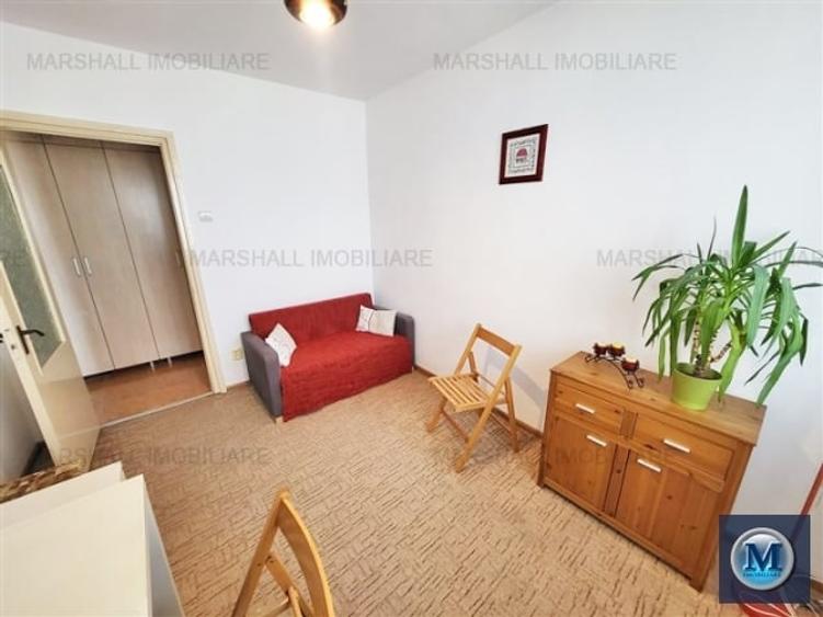 Apartament cu 3 camere decomandat, mobilat în B-dul București