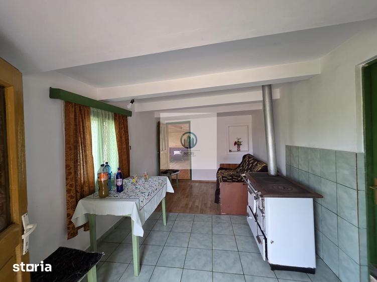 Casă cu 3 camere cu Canalizare în Vălișoara