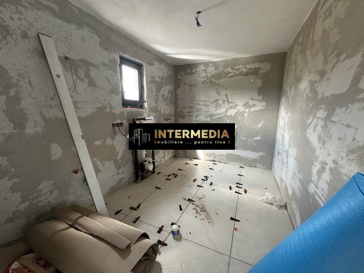 Casă individuală cu 5 camere cu Canalizare în Ighiu