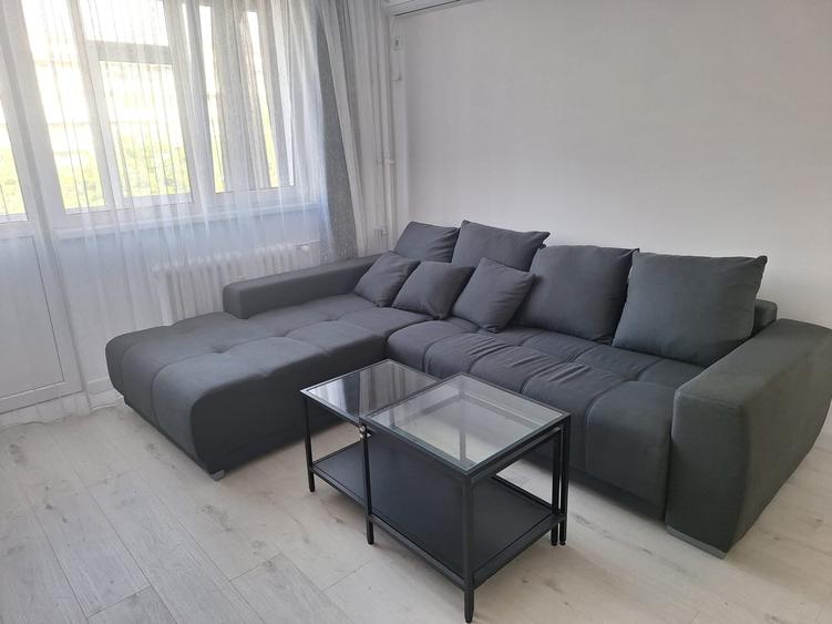 Apartament cu 2 camere semidecomandat în Berceni