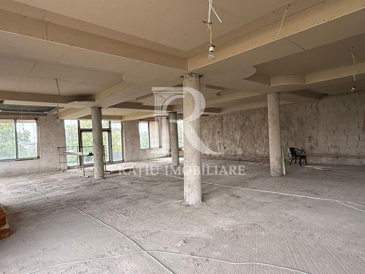 Casă individuală cu 4 camere cu Canalizare în Centura