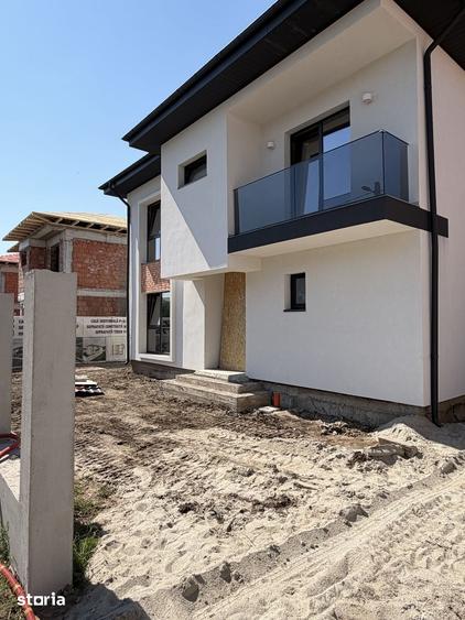 Casă cu 4 camere cu Teren 350 Mp în Central