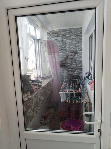 Apartament cu 3 camere decomandat în Radu Negru