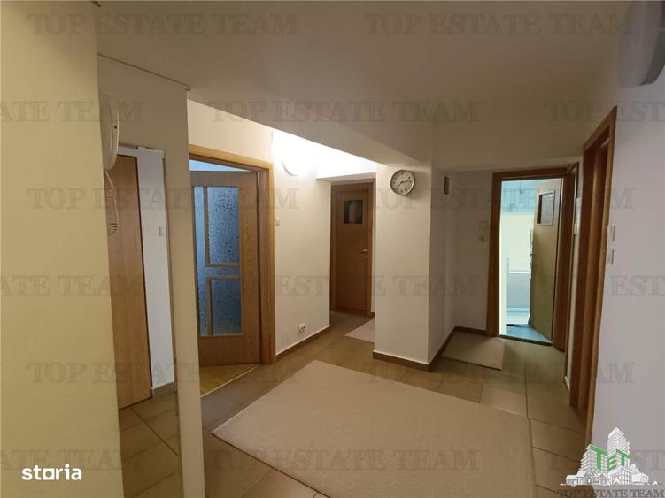 Apartament cu 3 camere decomandat în Grivița