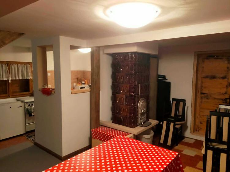 Casă cu 3 camere în Sântimbru
