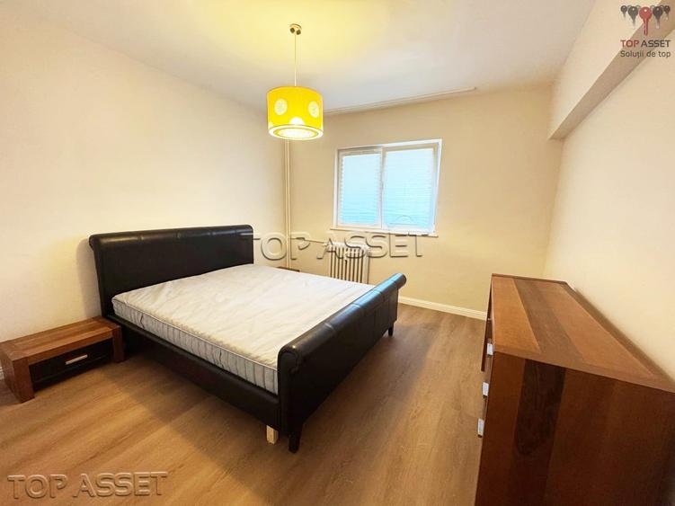 Apartament cu 3 camere decomandat în Muncii