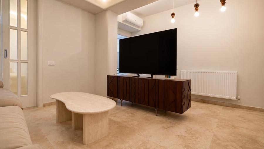 Apartament cu 3 camere decomandat, mobilat în Mamaia-Sat