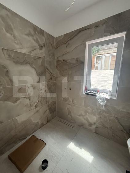 Duplex cu 4 camere cu Canalizare în Ghiroda