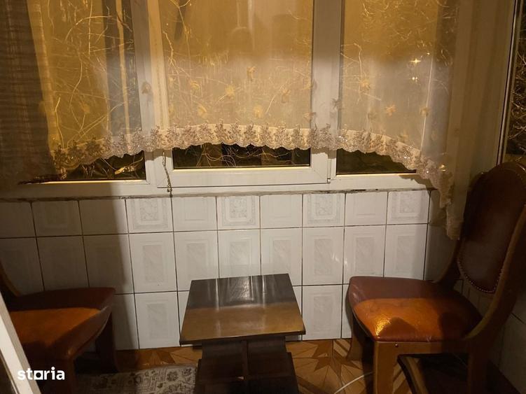 Apartament cu 3 camere decomandat în 9 Mai