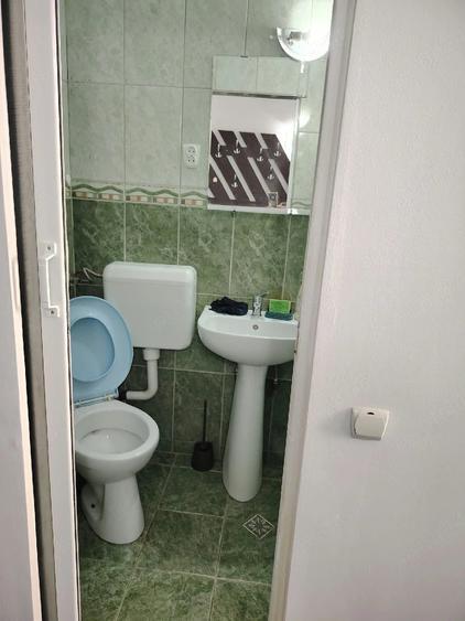 Garsonieră decomandată în Lipscani