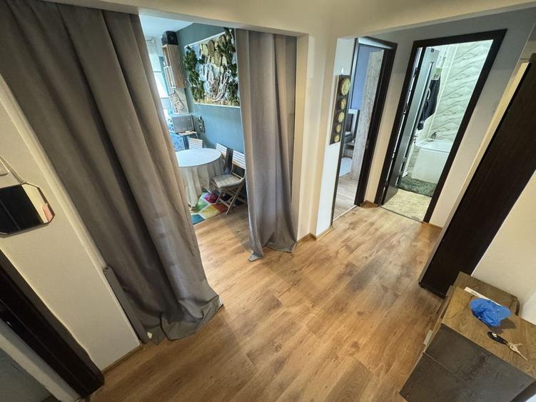 Apartament cu 2 camere decomandat, mobilat în Tomis Nord