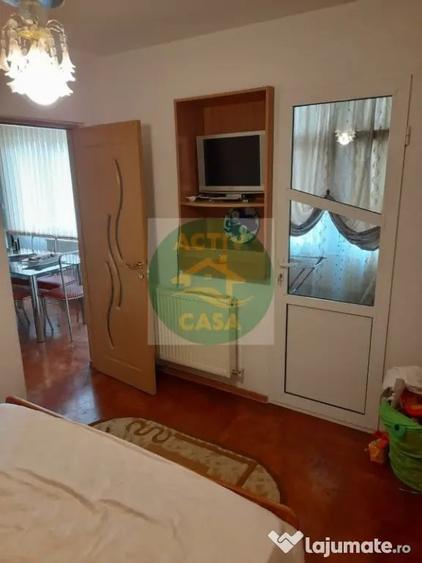 Apartament 2 camere, zona Liceul nr. 2 - 6
