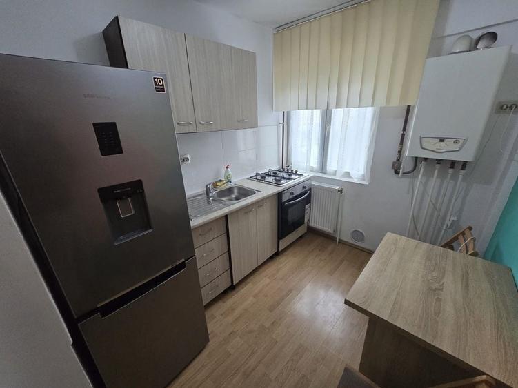 Apartament cu 2 camere semidecomandat în Central