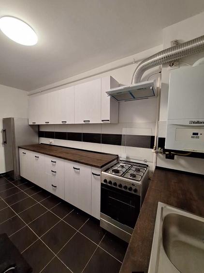Apartament cu 2 camere decomandat în Traian