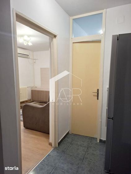 Garsonieră decomandată în Malu Roșu