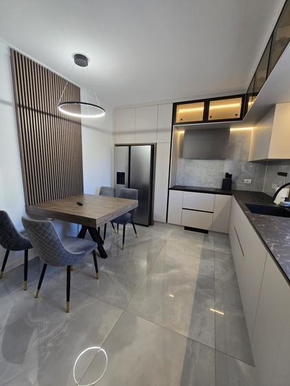 Duplex cu 4 camere cu Canalizare în Dumbrăvița