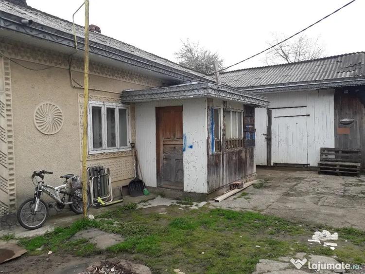 Teren de 3100 mp, în Șcheia