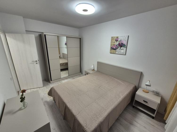 Apartament cu 2 camere decomandat în Sânpetru