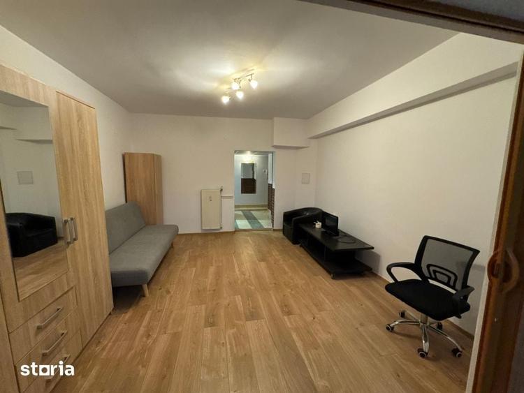 Apartament cu 2 camere, mobilat în Victoriei