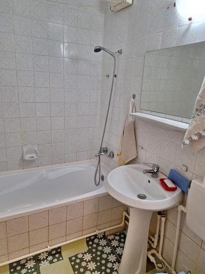 Apartament cu 2 camere semidecomandat în Nicolae Bălcescu