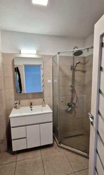 Apartament cu 2 camere semidecomandat în Dâmbul Rotund
