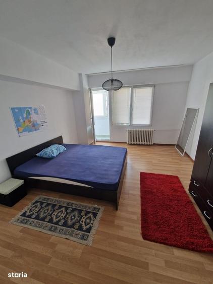 Apartament cu 4 camere decomandat în Militari