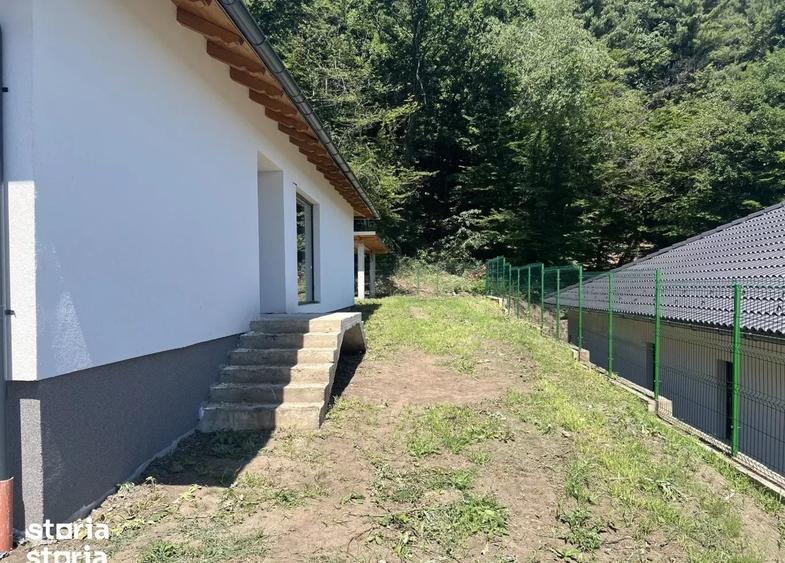 Casă cu 4 camere cu Teren 500 Mp în Baciu