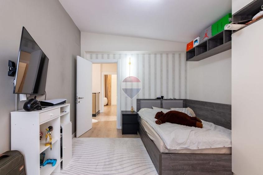 Casă individuală cu 4 camere cu Teren 375 Mp în Central