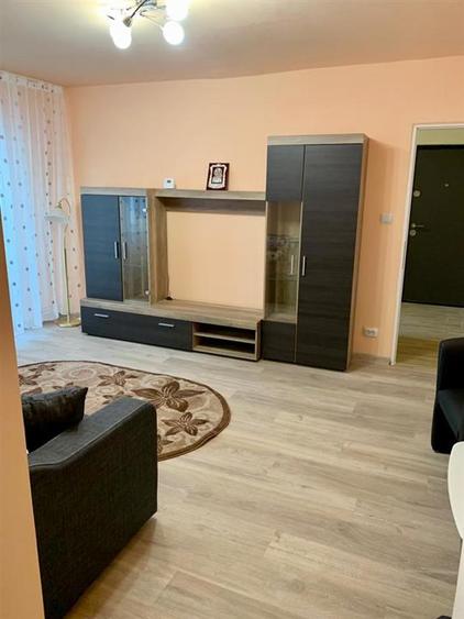 Apartament cu 2 camere semidecomandat în Șagului