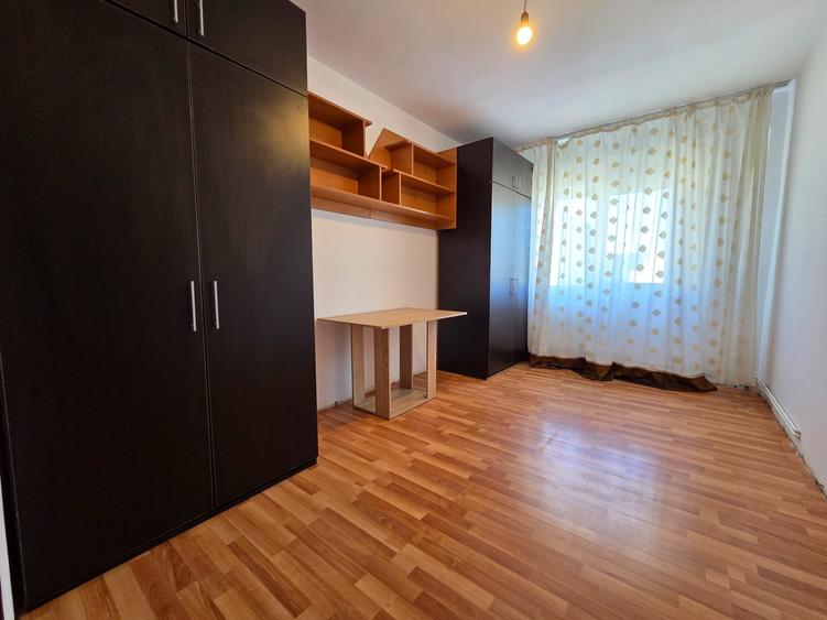 Apartament cu 2 camere decomandat, mobilat în Mircea cel Bătrân
