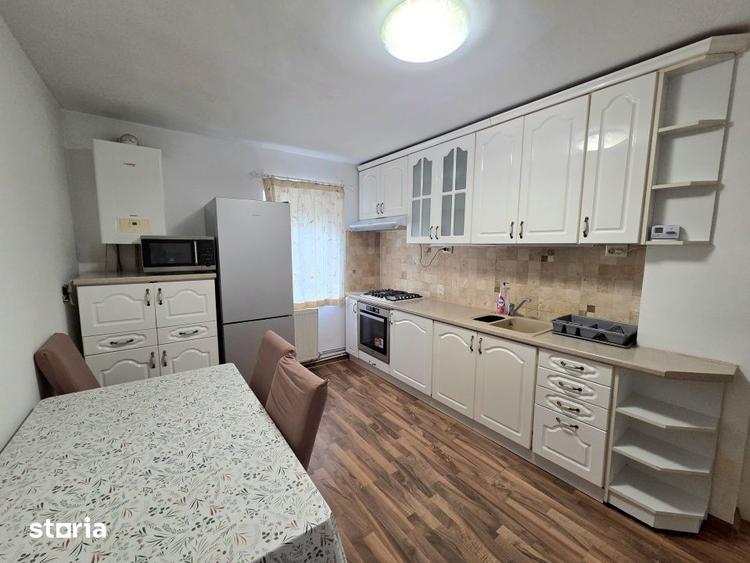 Apartament cu 4 camere decomandat, mobilat în Mărăști
