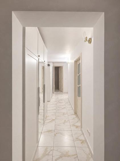 Apartament cu 4 camere decomandat în Vitan