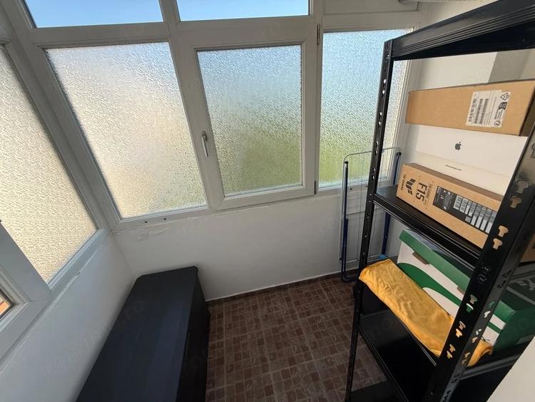 Apartament cu 2 camere decomandat în Rovine