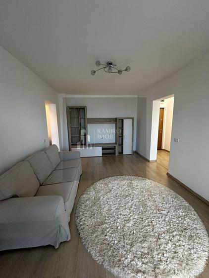 Apartament cu 2 camere semidecomandat în Giurgiului