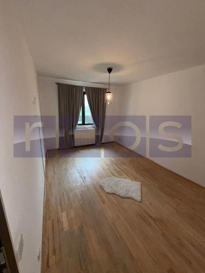 Apartament cu 4 camere decomandat, mobilat în Crângași