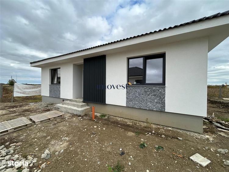 Casă cu 4 camere cu Teren 350 Mp în Odoreu