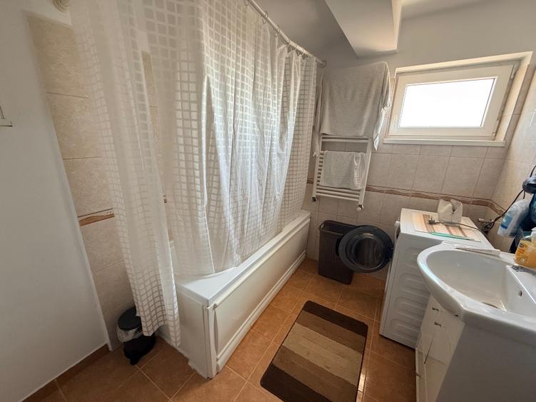 Duplex cu 3 camere cu Canalizare în Vidra