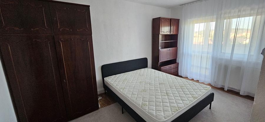 Apartament cu 2 camere decomandat în Terezian