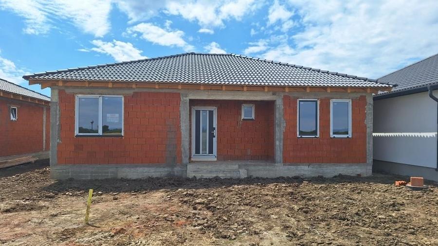 Casă cu 3 camere în Central