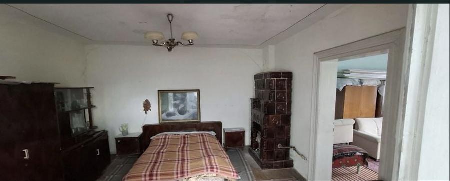 Casă cu 3 camere cu Teren 1600 Mp în Central